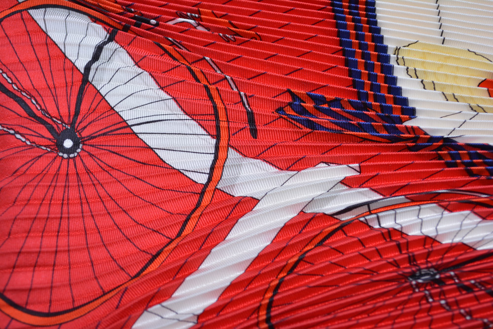 Vintage Hermès "Les Becanes" Pleated Silk Scarf