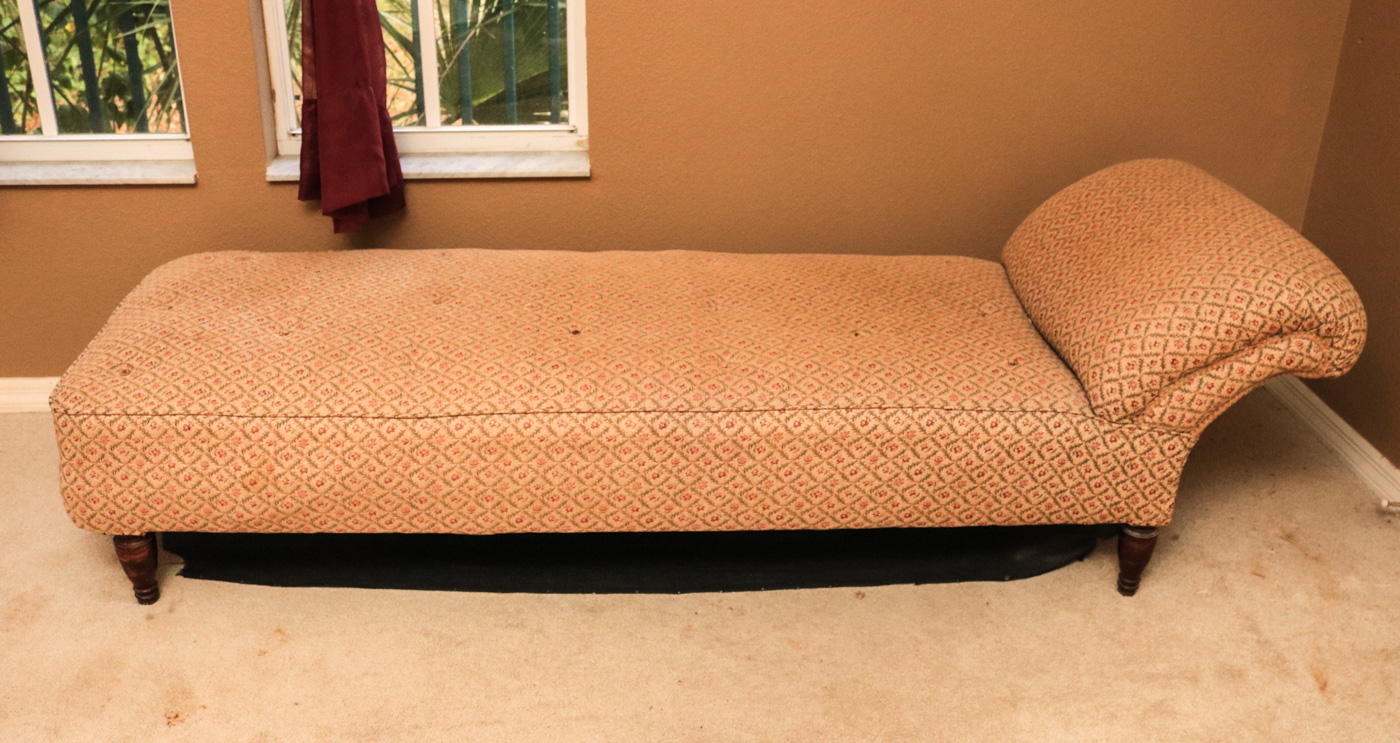 Vintage Fainting Couch