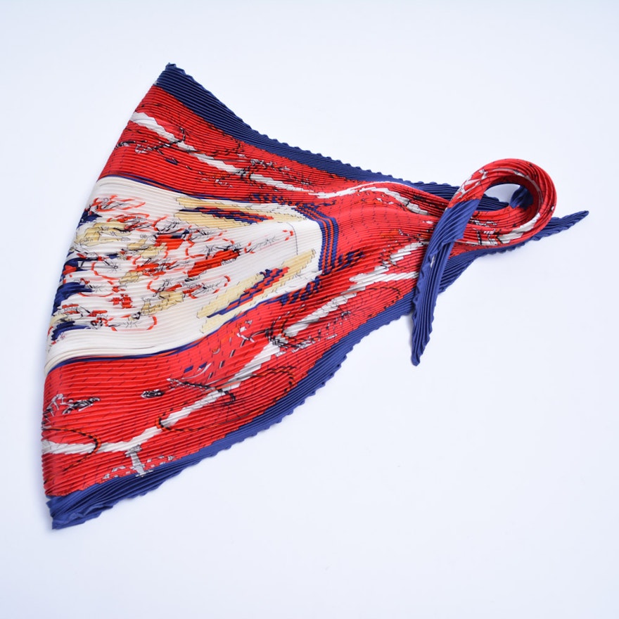 Vintage Hermès "Les Becanes" Pleated Silk Scarf