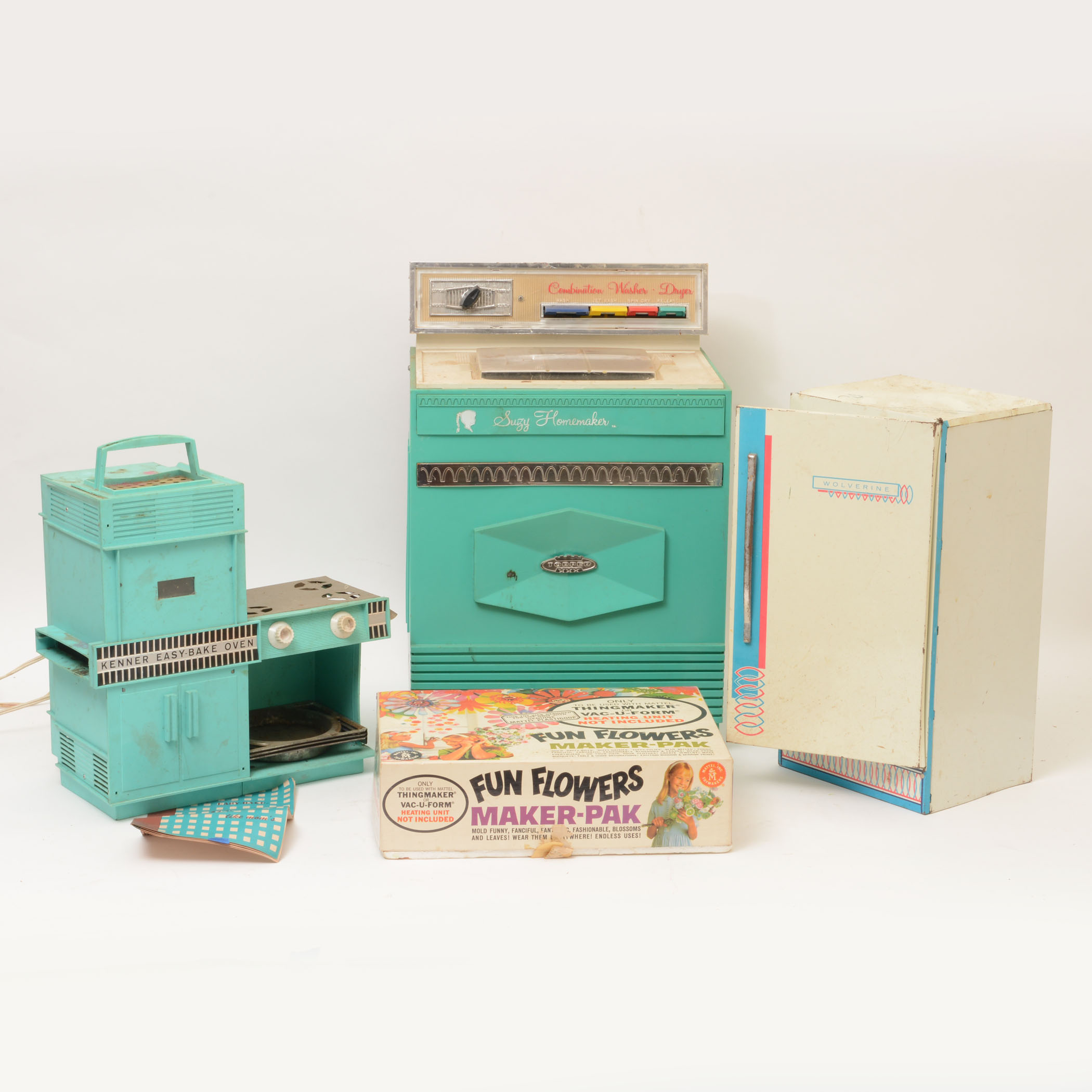 Vintage Pretend Homemaker Toys and Easy Bake Oven