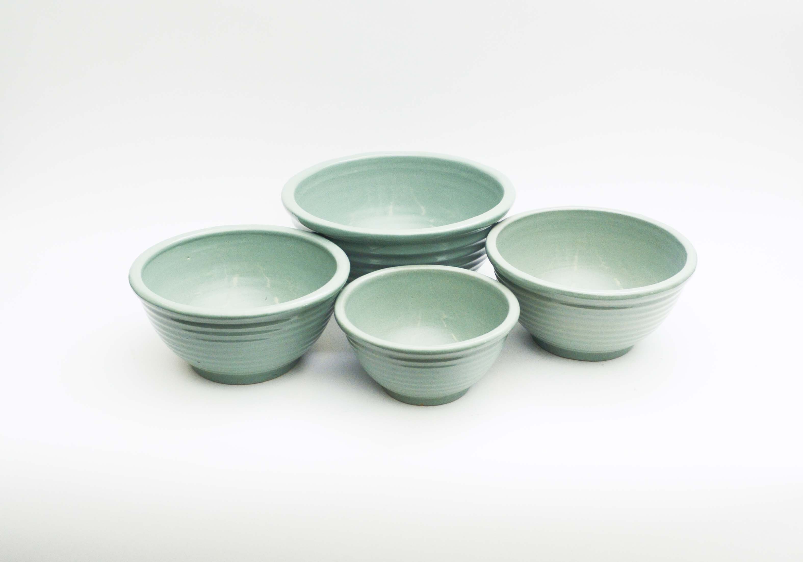 Vintage Pfaltzgraff Mint Green Mixing Bowls