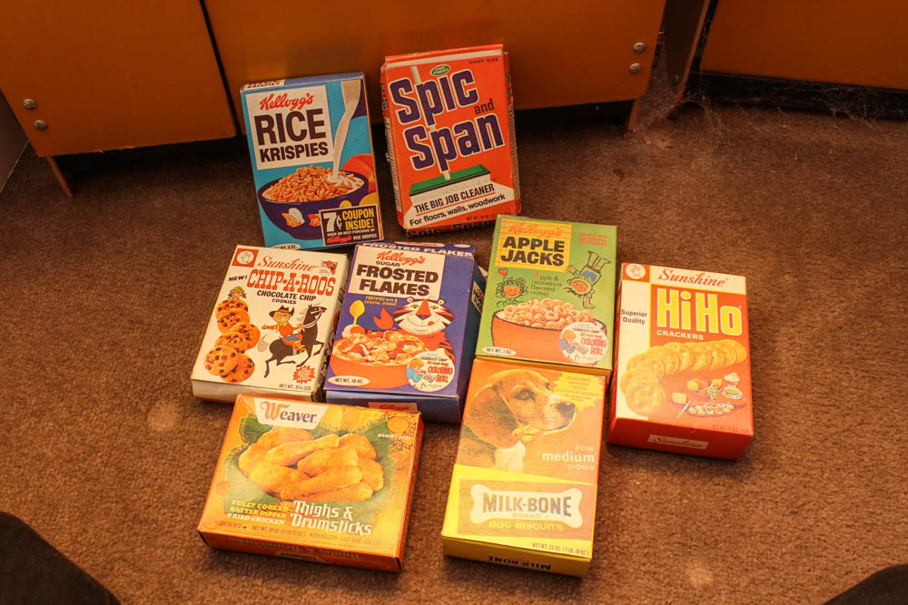 Children's Vintage Kitchen Set