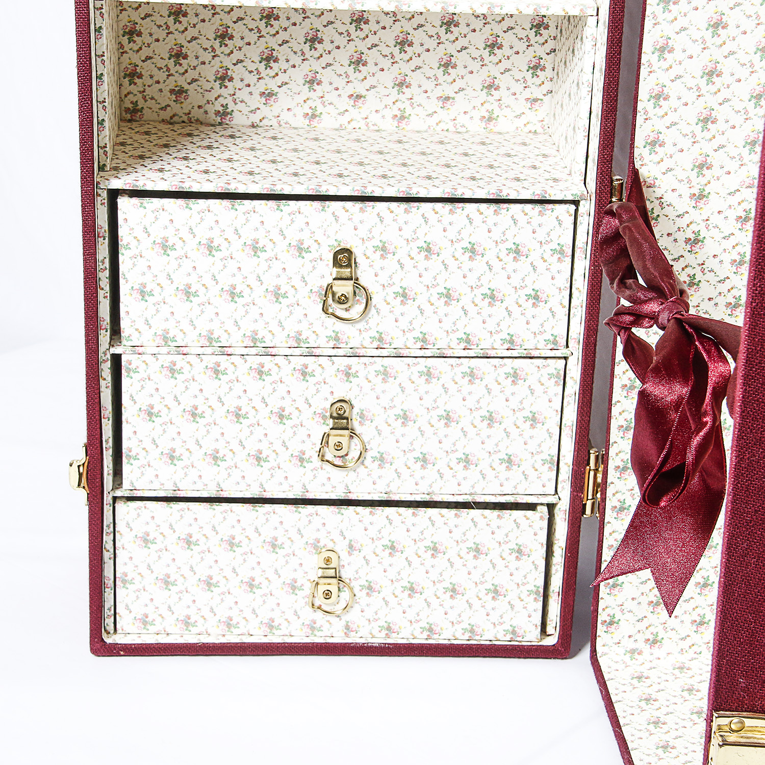 American Girl Doll Steamer Trunk for the Retired Samantha Doll