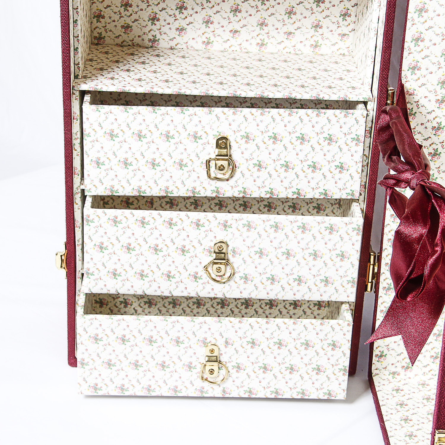 American Girl Doll Steamer Trunk for the Retired Samantha Doll