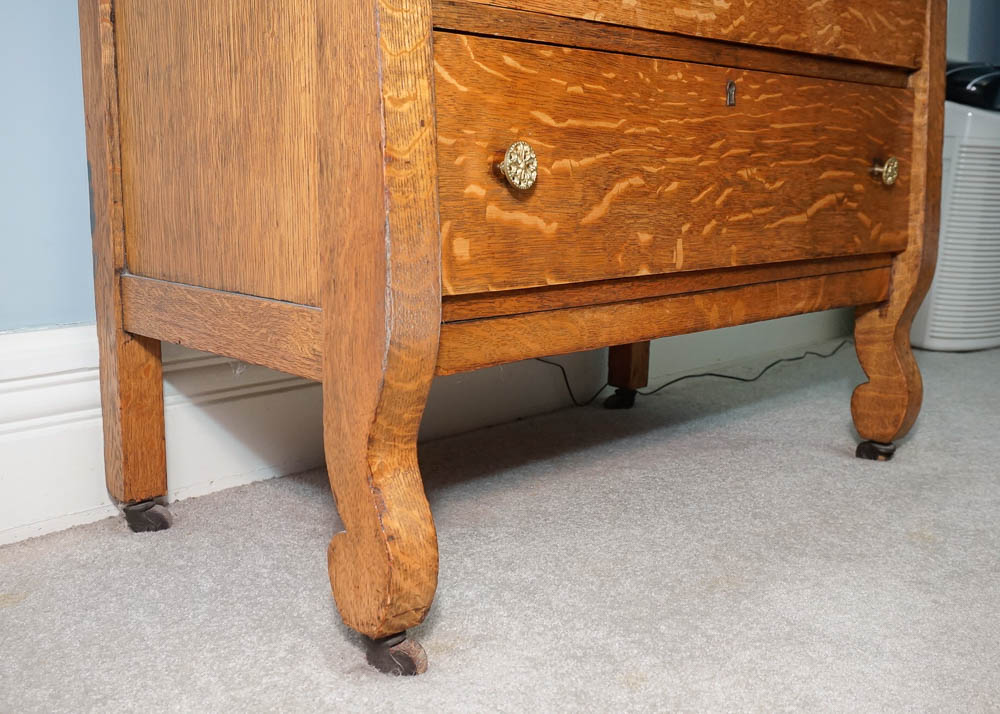 Antique Tiger Oak Veneer Chest of Drawers