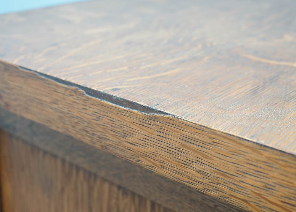 Antique Tiger Oak Veneer Chest of Drawers