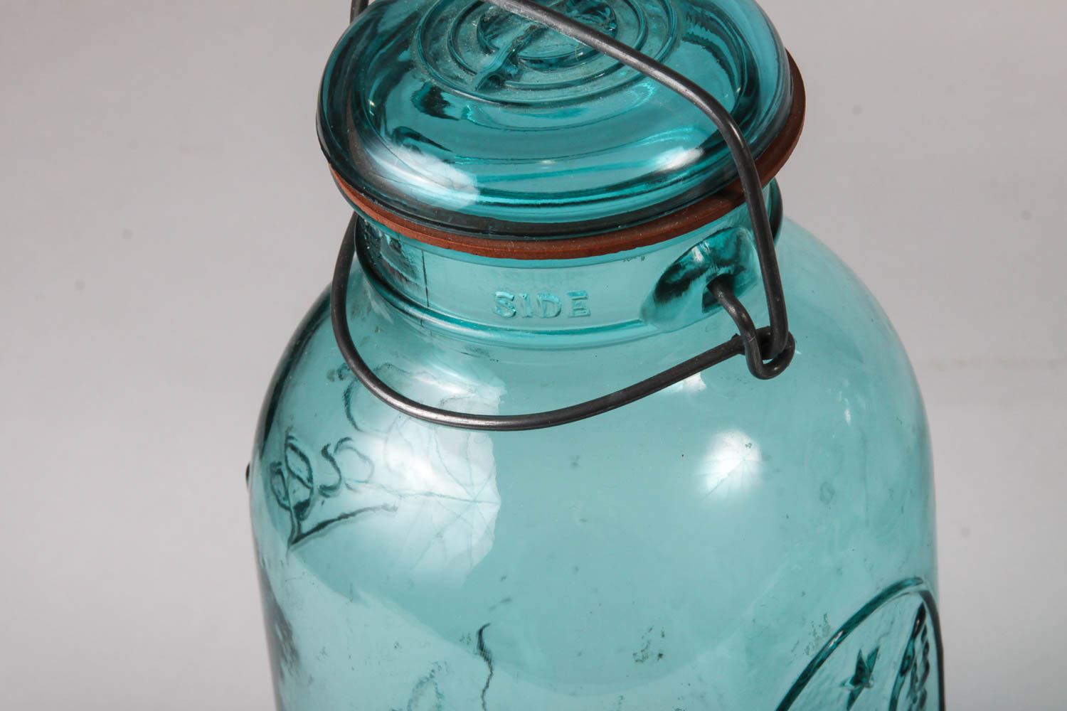 Assortment of Glass Décor Pieces