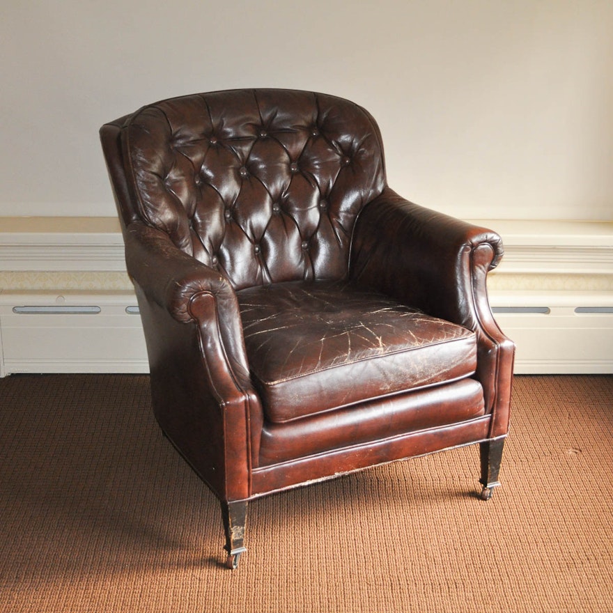 Mid to Late 20th Century Button-Tufted Leather Club Chair
