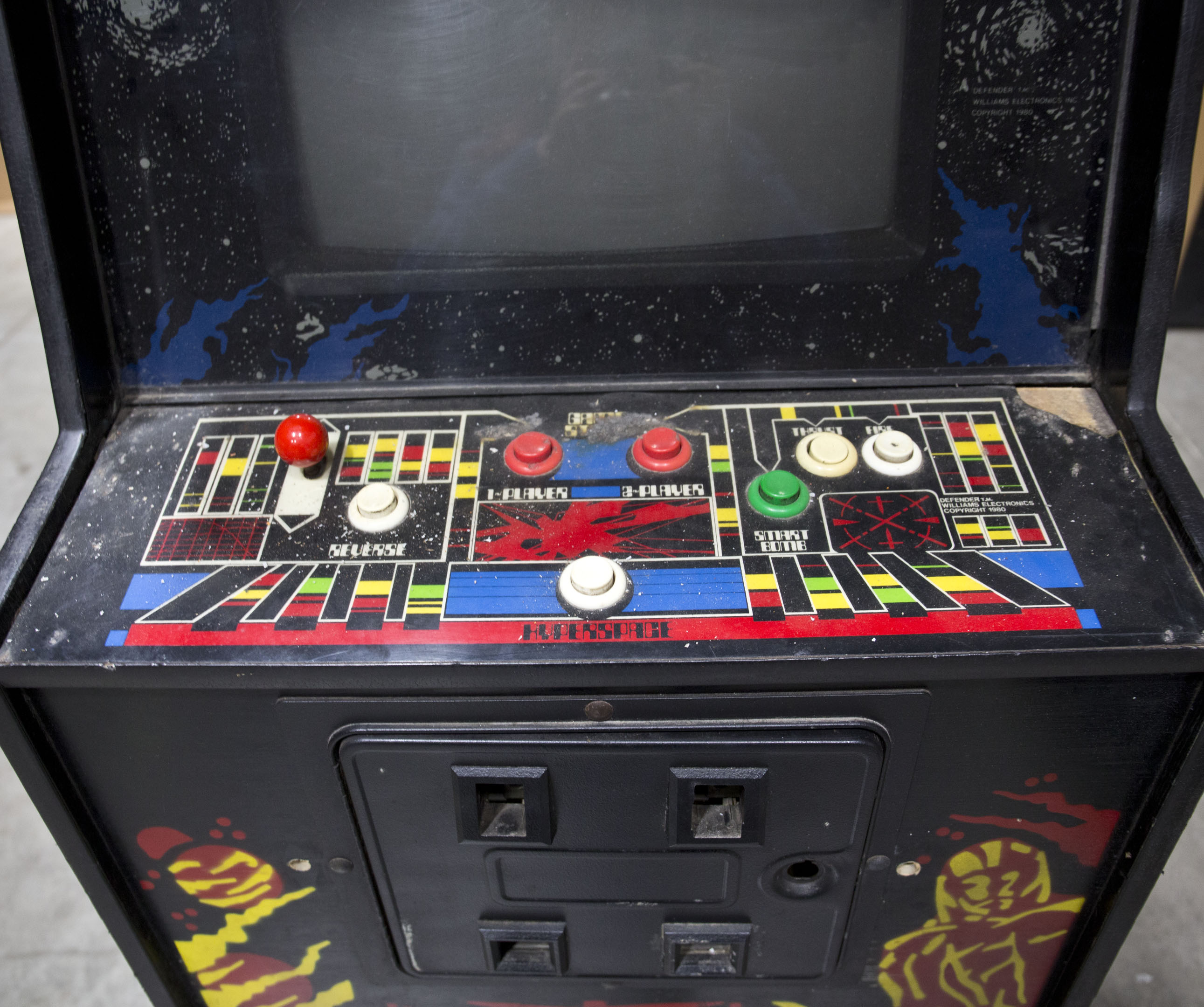 1980s "Defender" Arcade Game Console