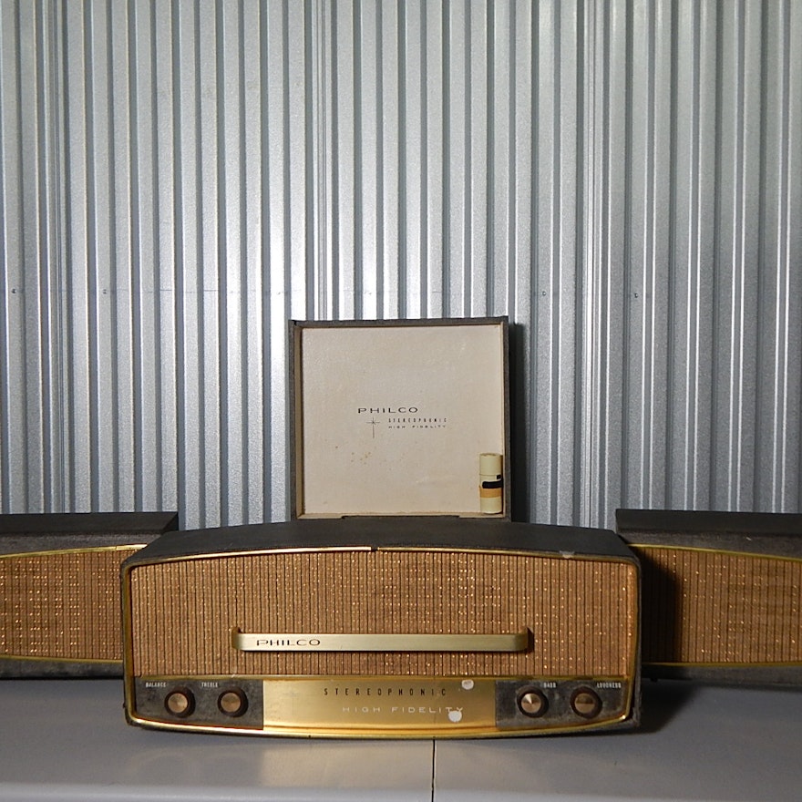 Vintage Portable Philco Stereophonic Fold Out Record Player