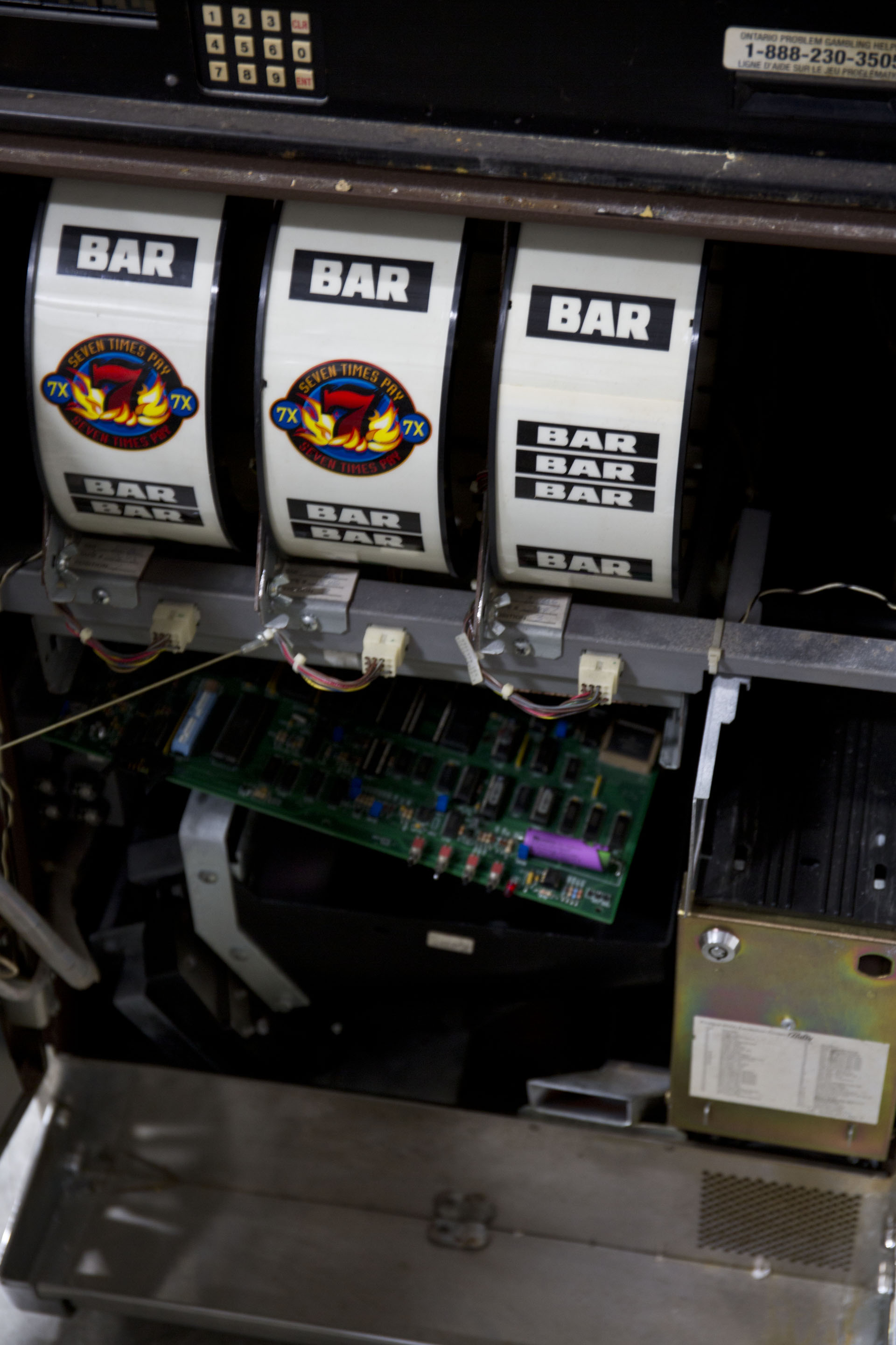 "777 Blazing Seven Times Pay" Slot Machine