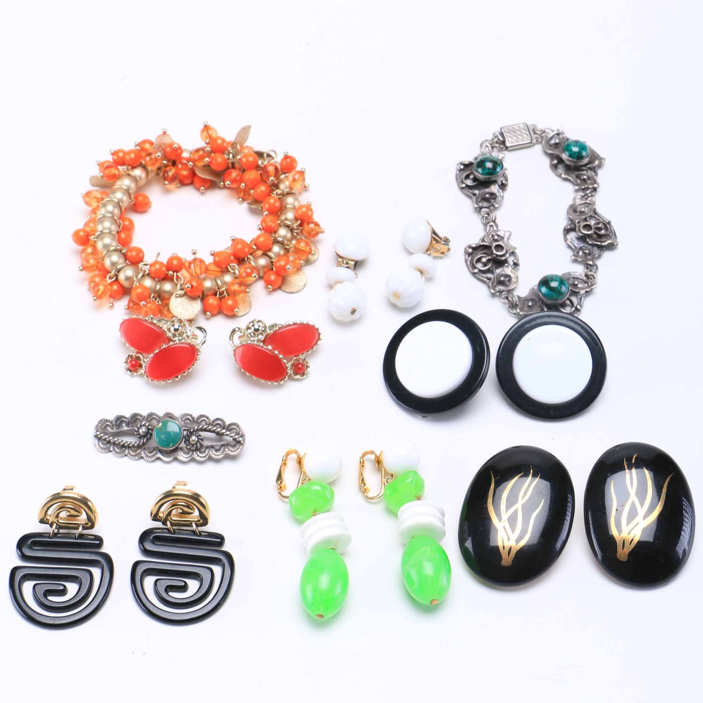 Collection of Assorted Fashion Jewelry