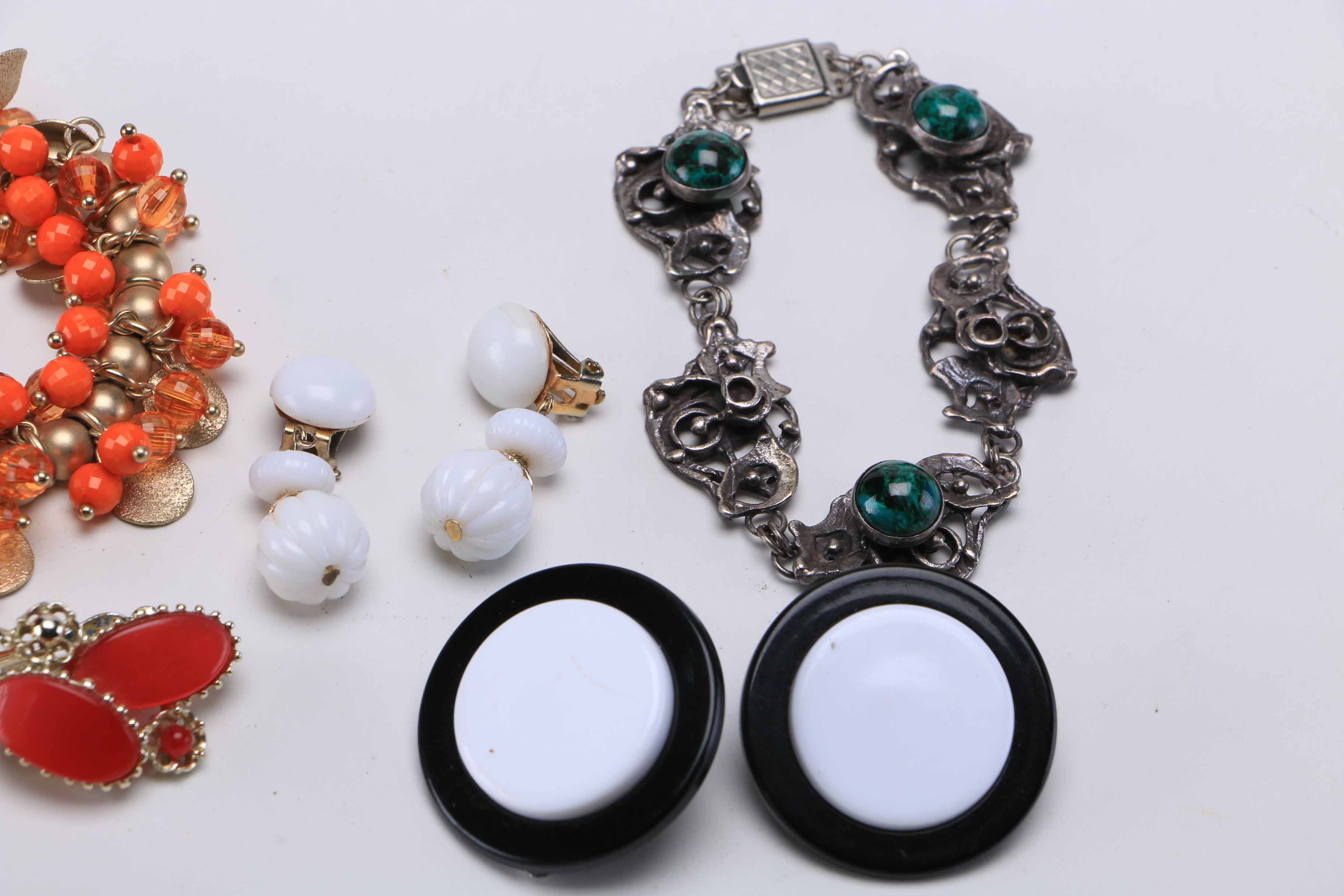 Collection of Assorted Fashion Jewelry