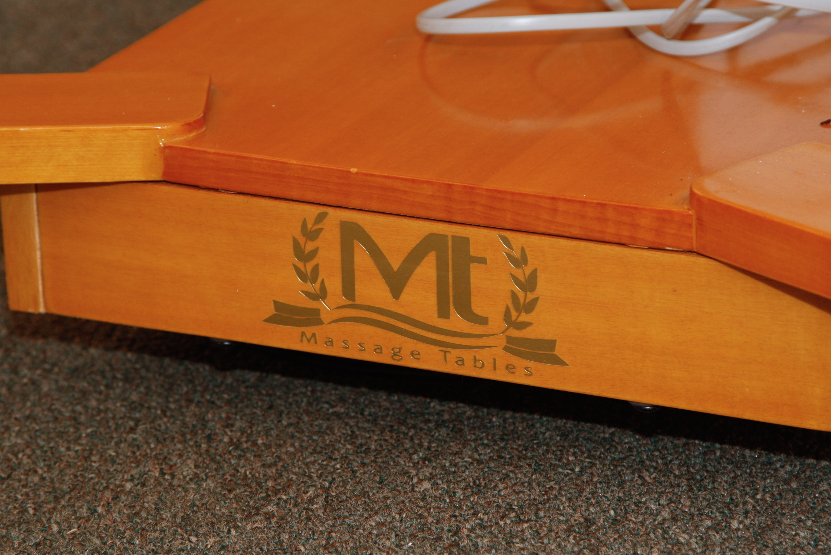 MT MaxKing Comfort Power Lift Stationary Electric Massage Table