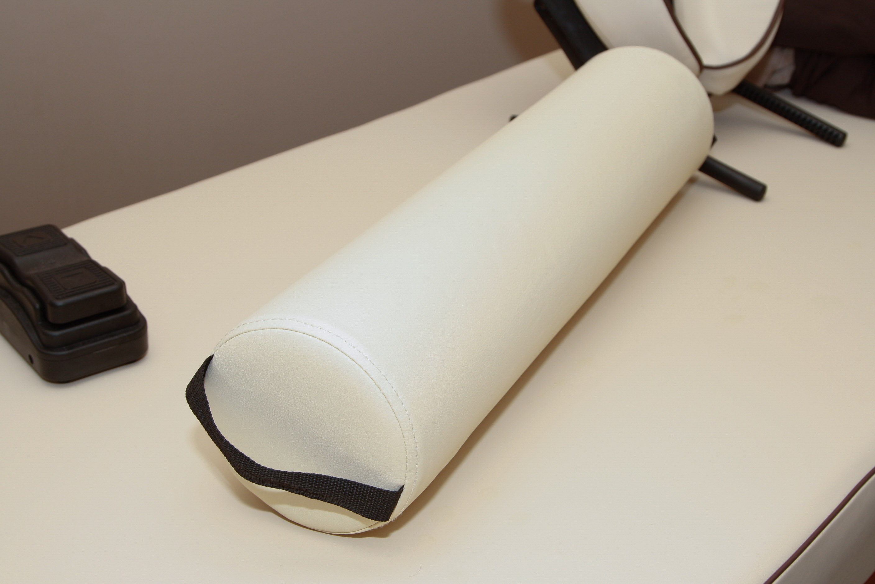 MT MaxKing Comfort Power Lift Stationary Electric Massage Table