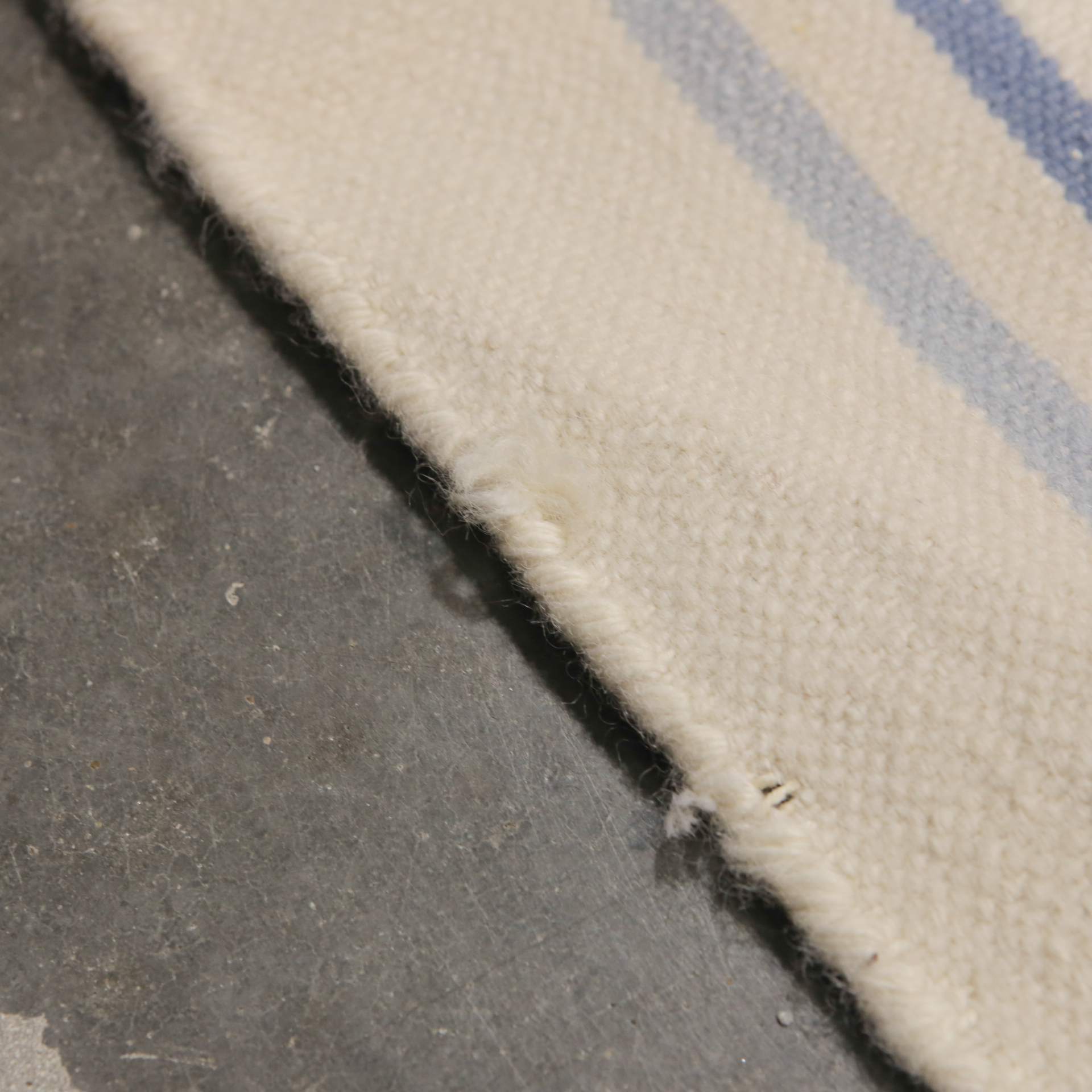 Handmade Floral Flat Weave Rug