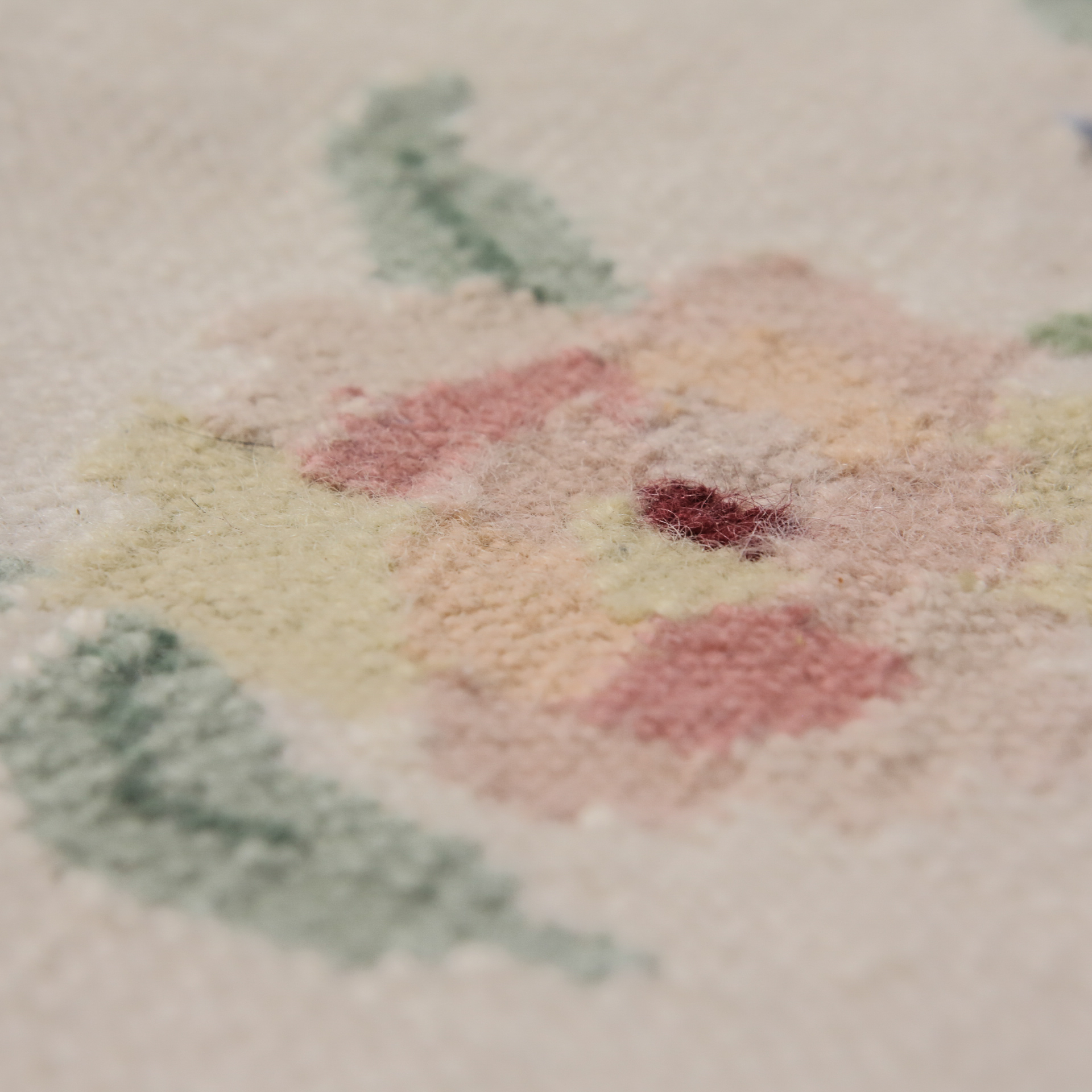 Handmade Floral Flat Weave Rug