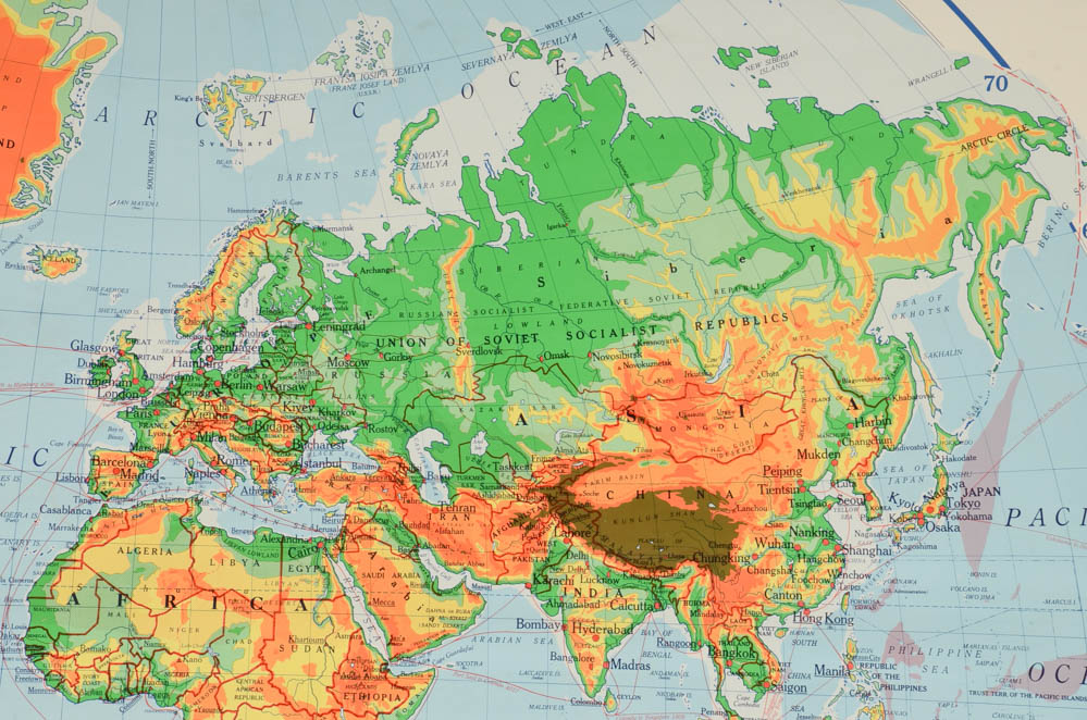 1968 Vintage Pull-Down World Map