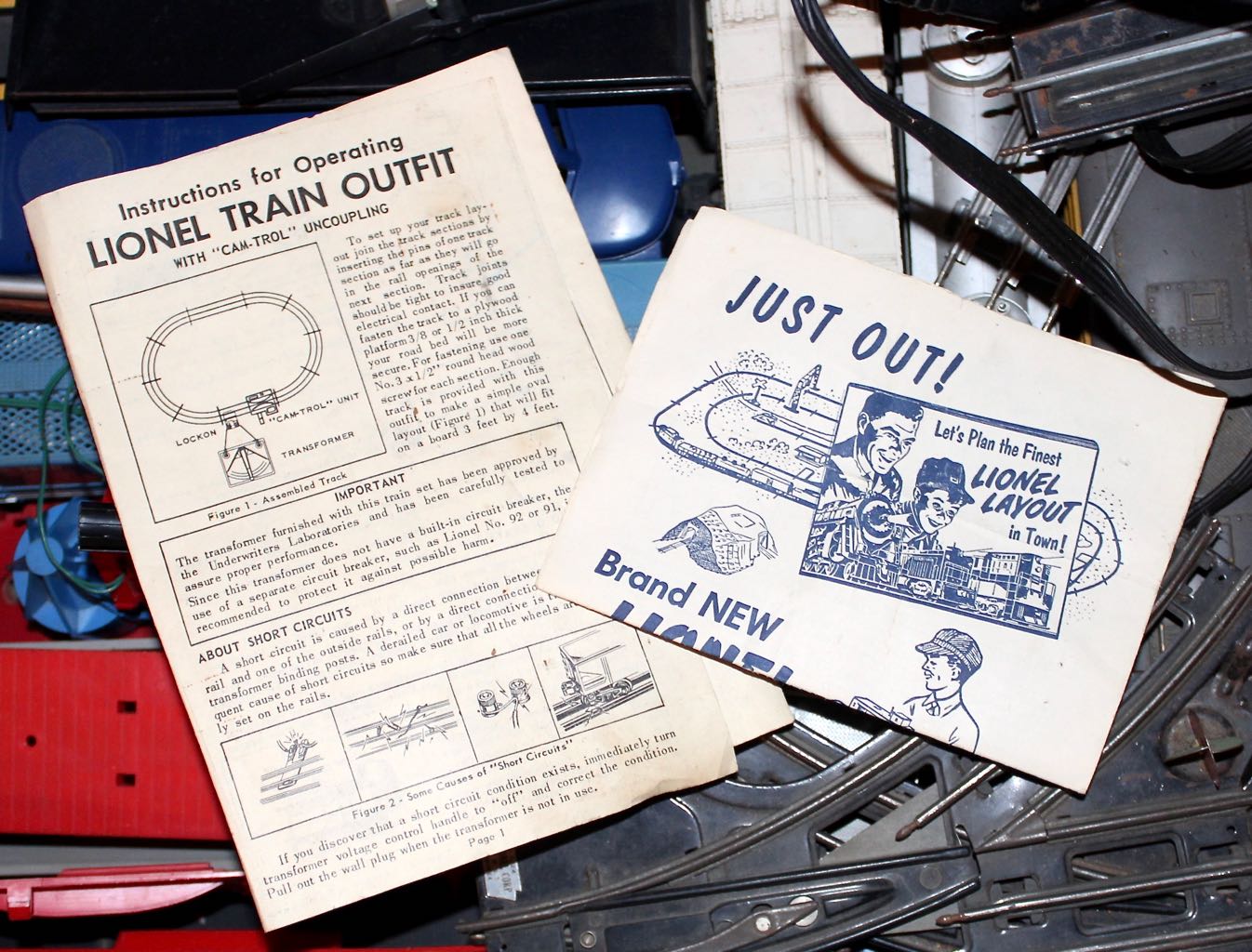 Vintage Lionel "O" Scale Train Set Collectibles
