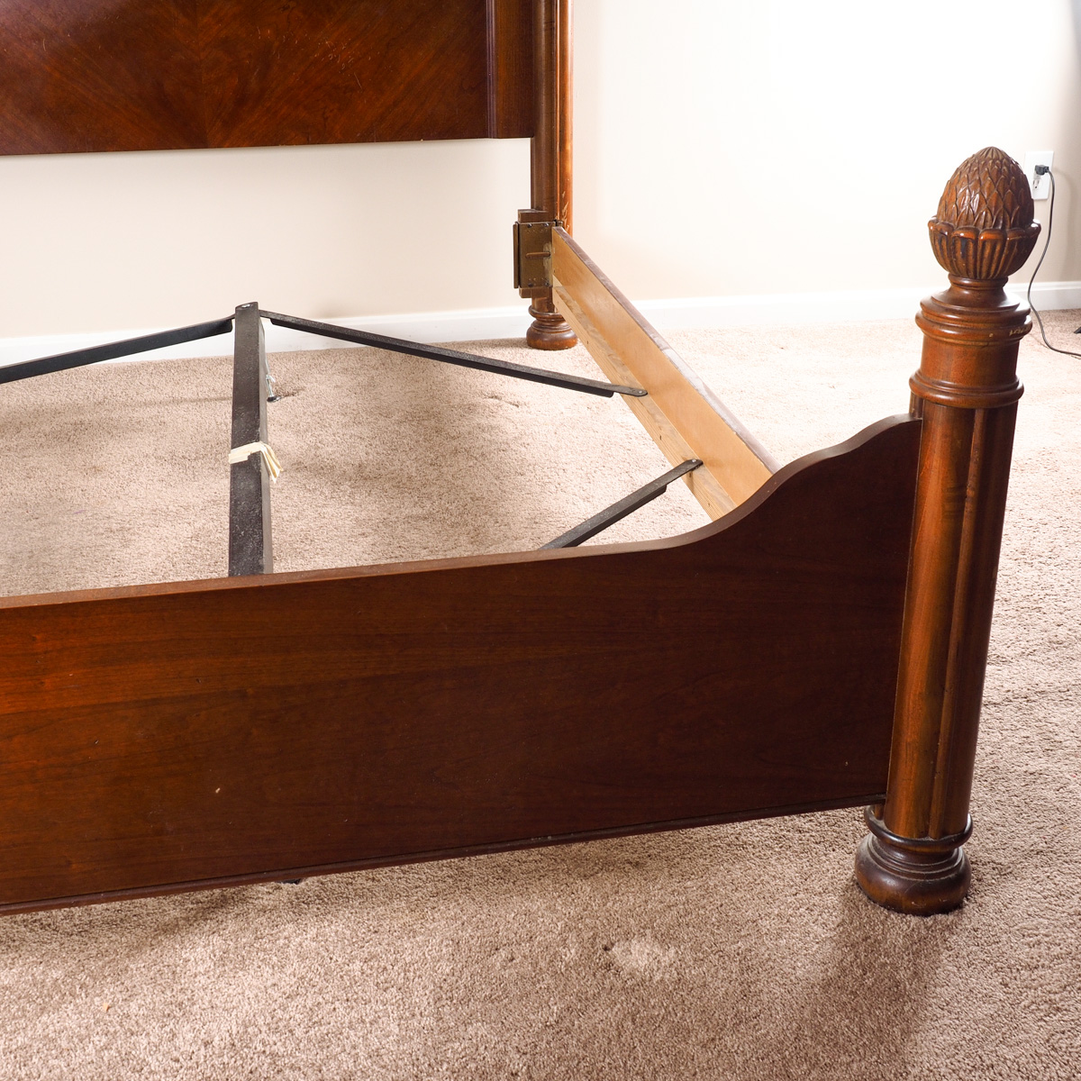 Chris Madden Collection Adjustable Full or Queen Bed