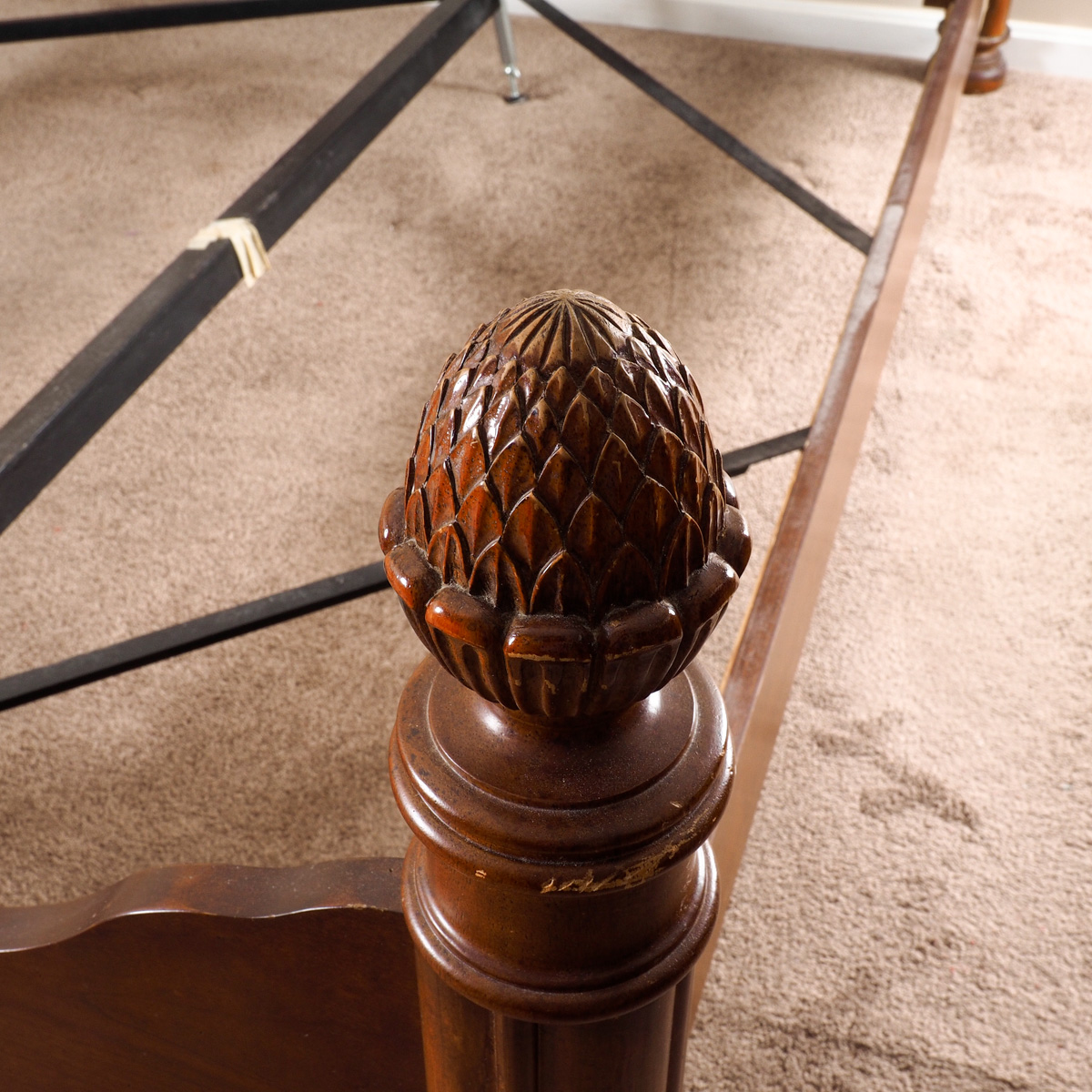 Chris Madden Collection Adjustable Full or Queen Bed