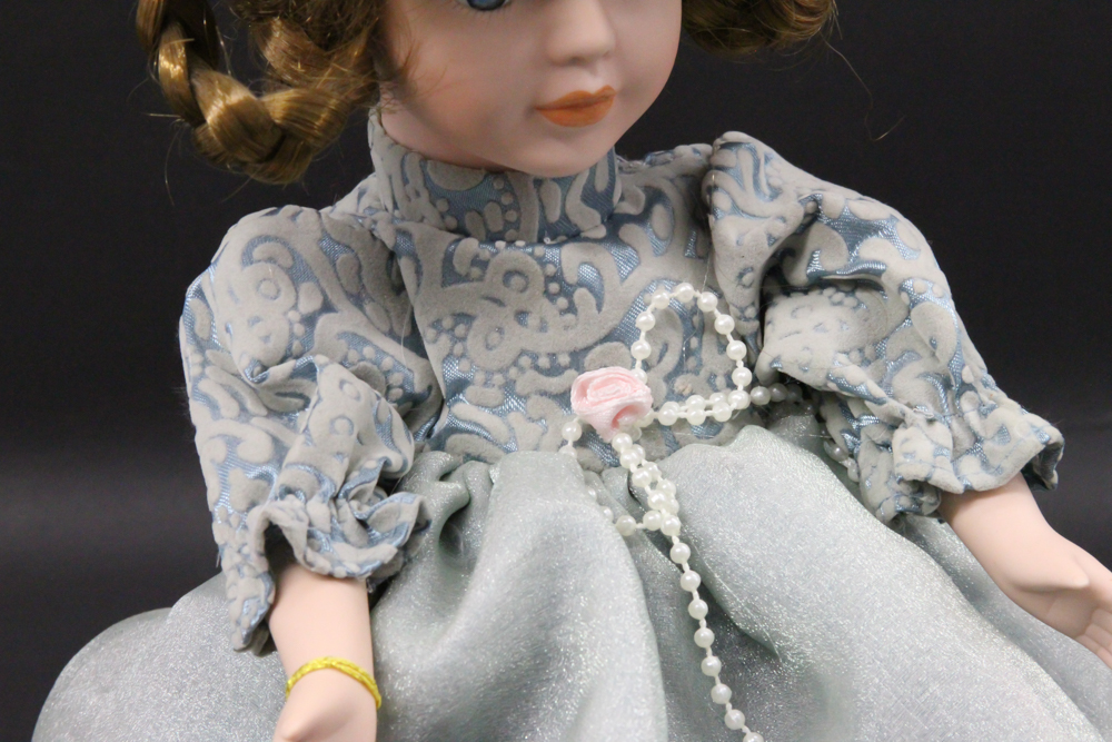 Collectors Choice "Carolyn" Porcelain Musical Doll