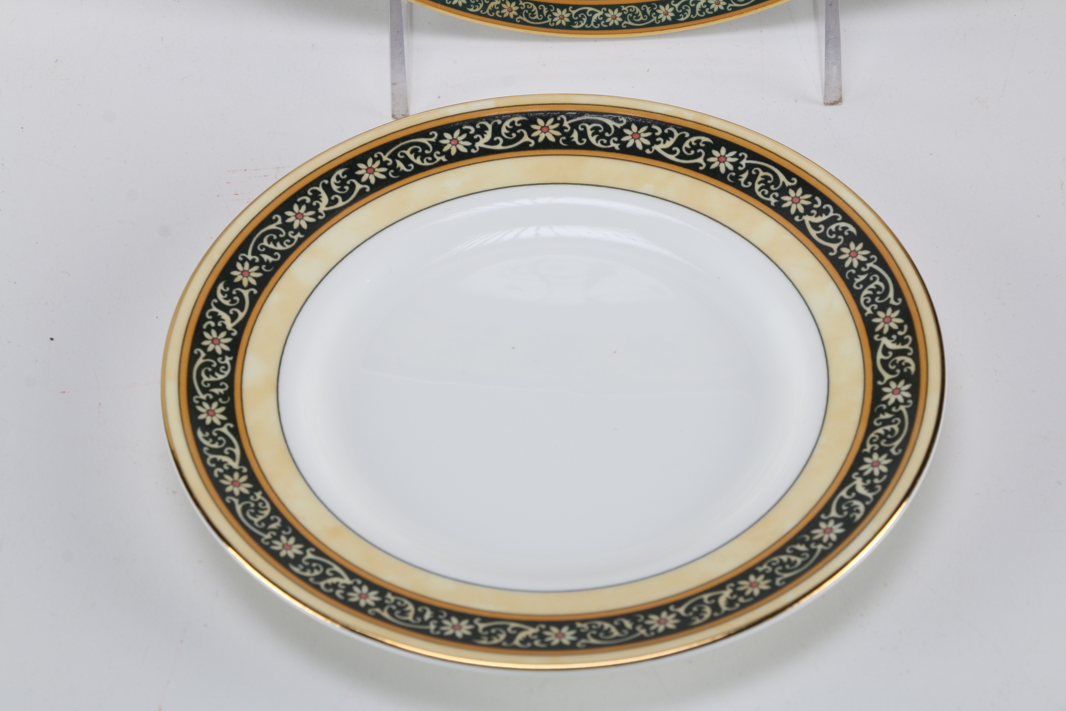 Wedgwood "India" Bone China Place Setting