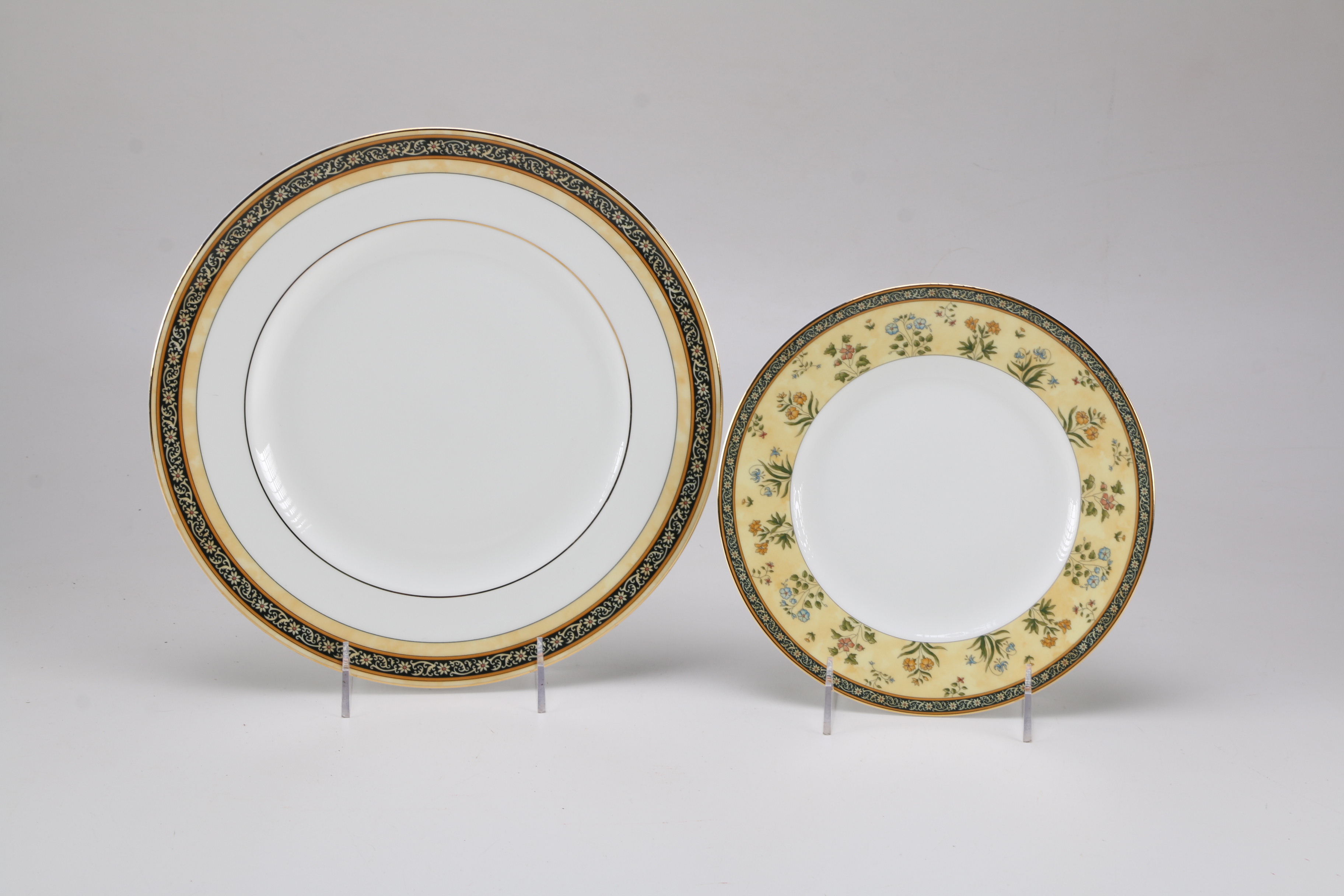 Wedgwood "India" Bone China Place Setting