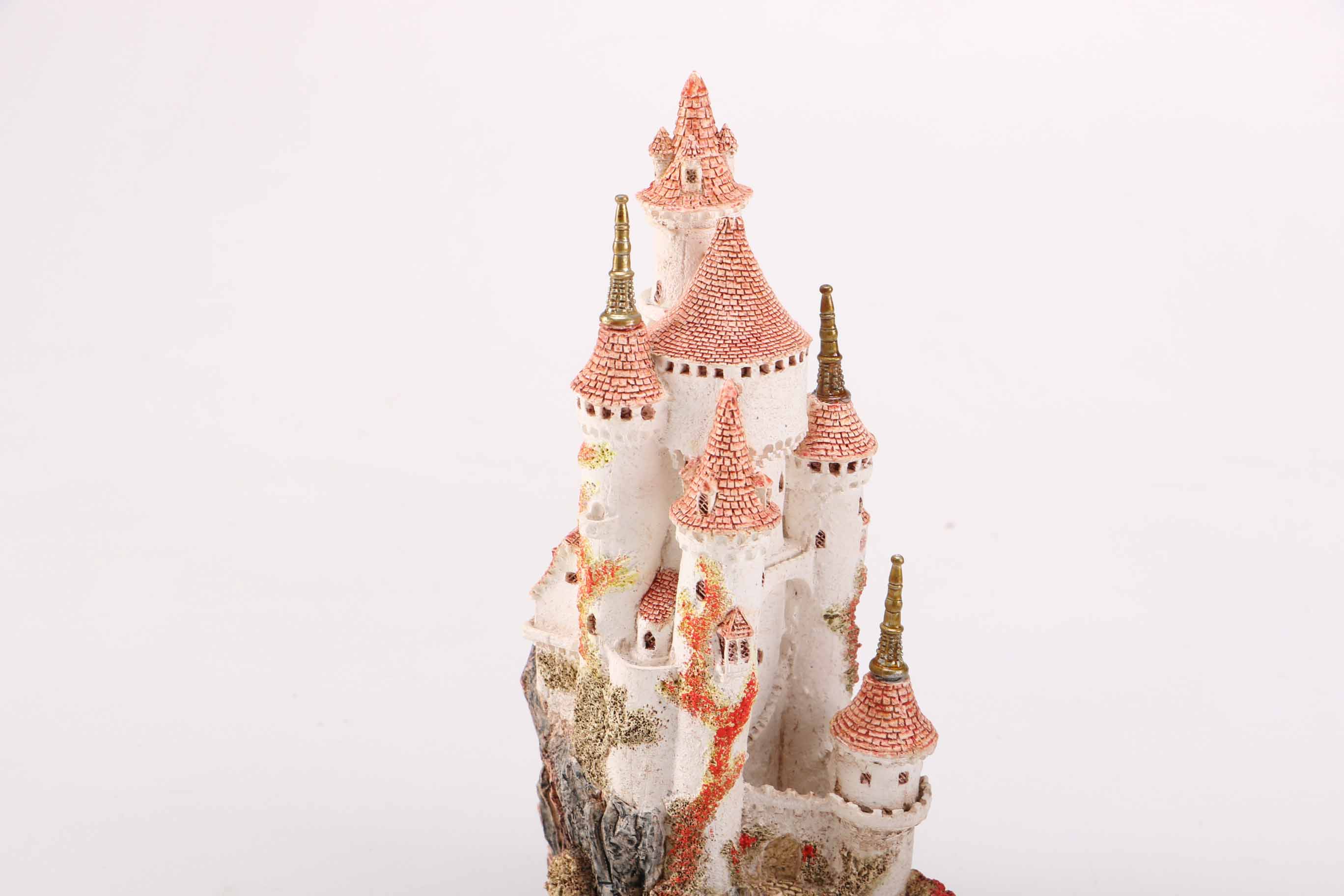1986 Lilliput Lane "The Castle of the Sleeping Princess" Figurines