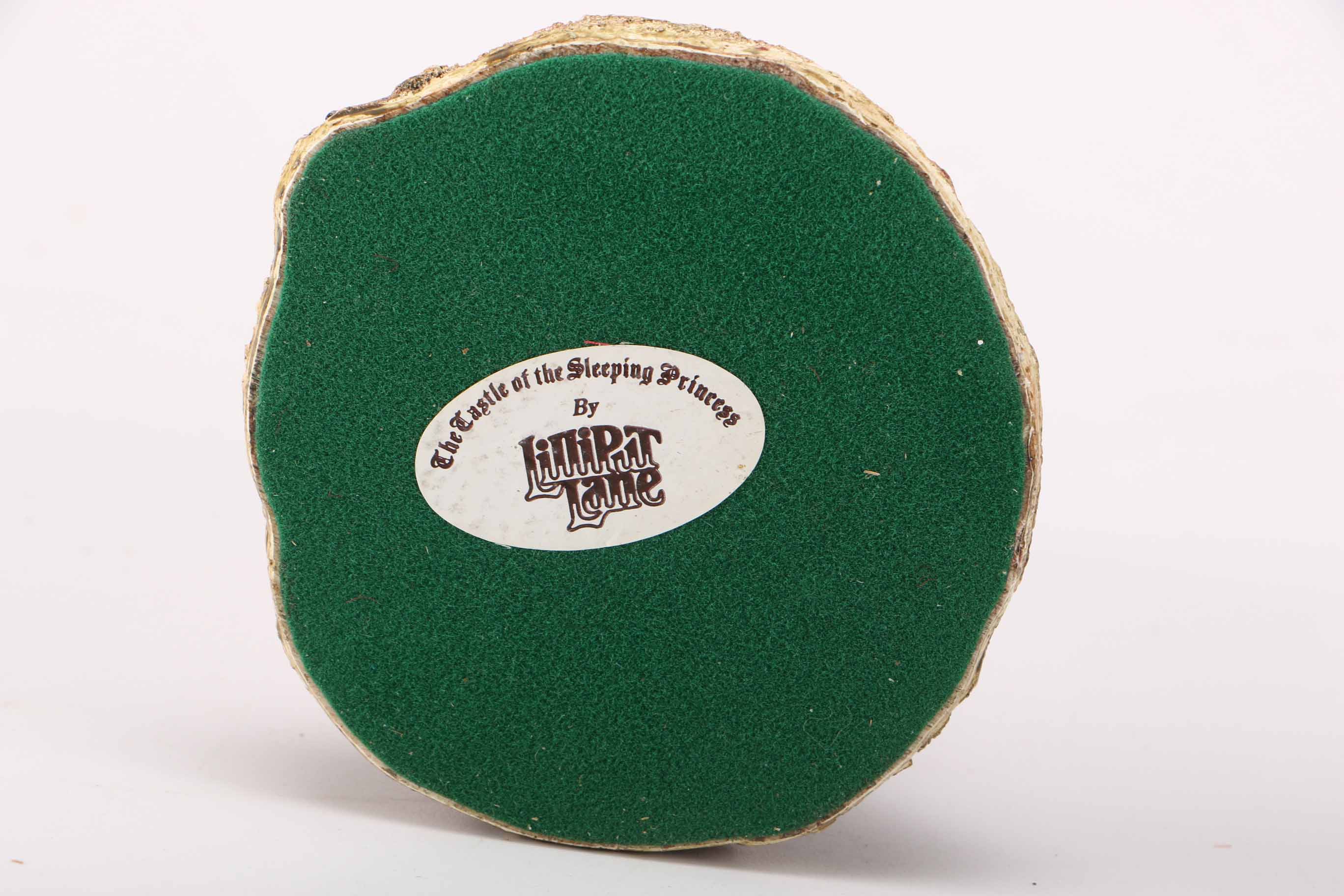 1986 Lilliput Lane "The Castle of the Sleeping Princess" Figurines