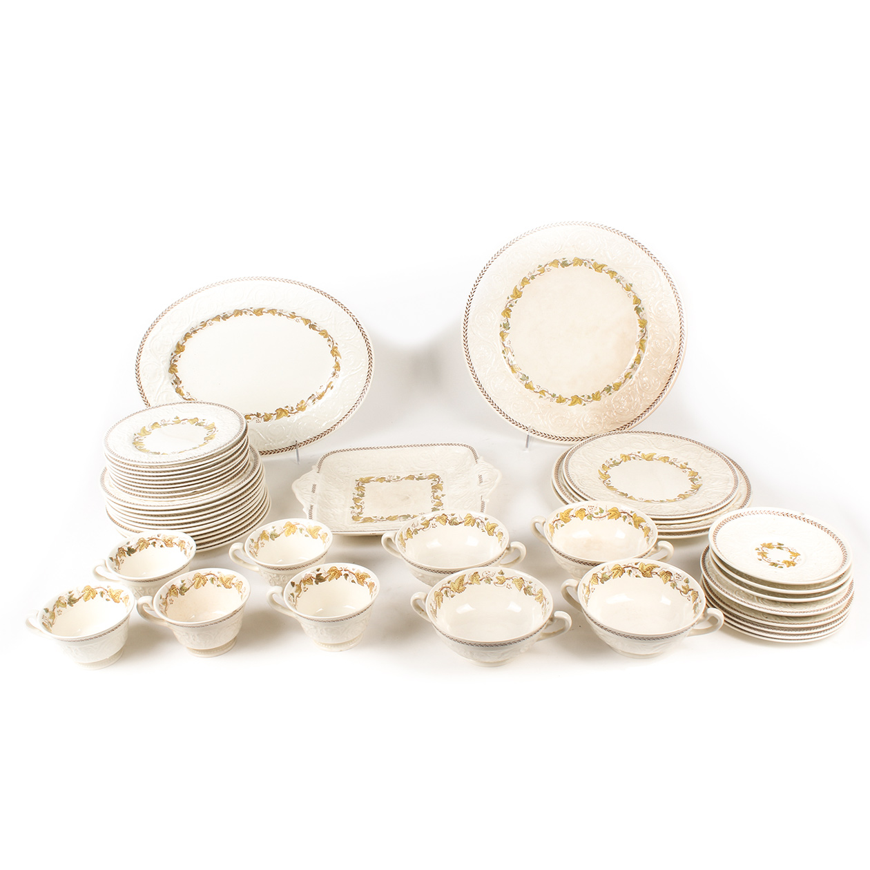 Wedgwood Patrician "Golden Ivy" Dinner Service Set
