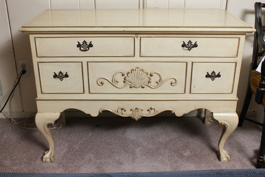 French Provincial Style Lane Cedar Chest
