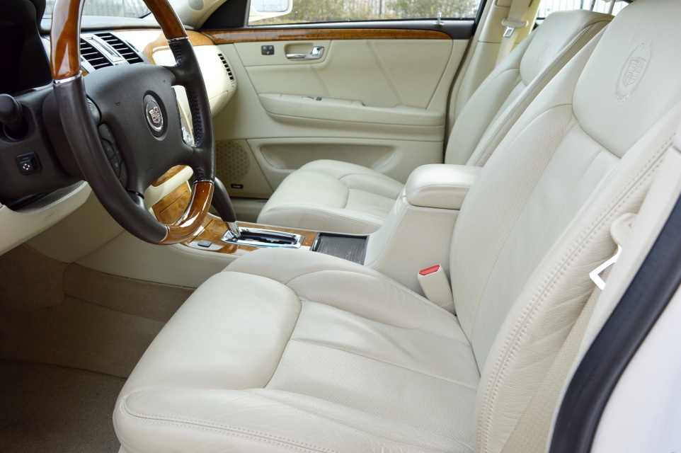 2011 Cadillac DTS Platinum With Low Miles