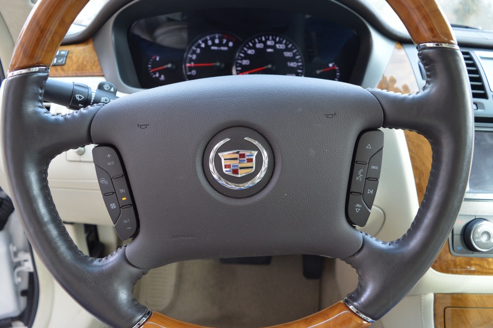 2011 Cadillac DTS Platinum With Low Miles