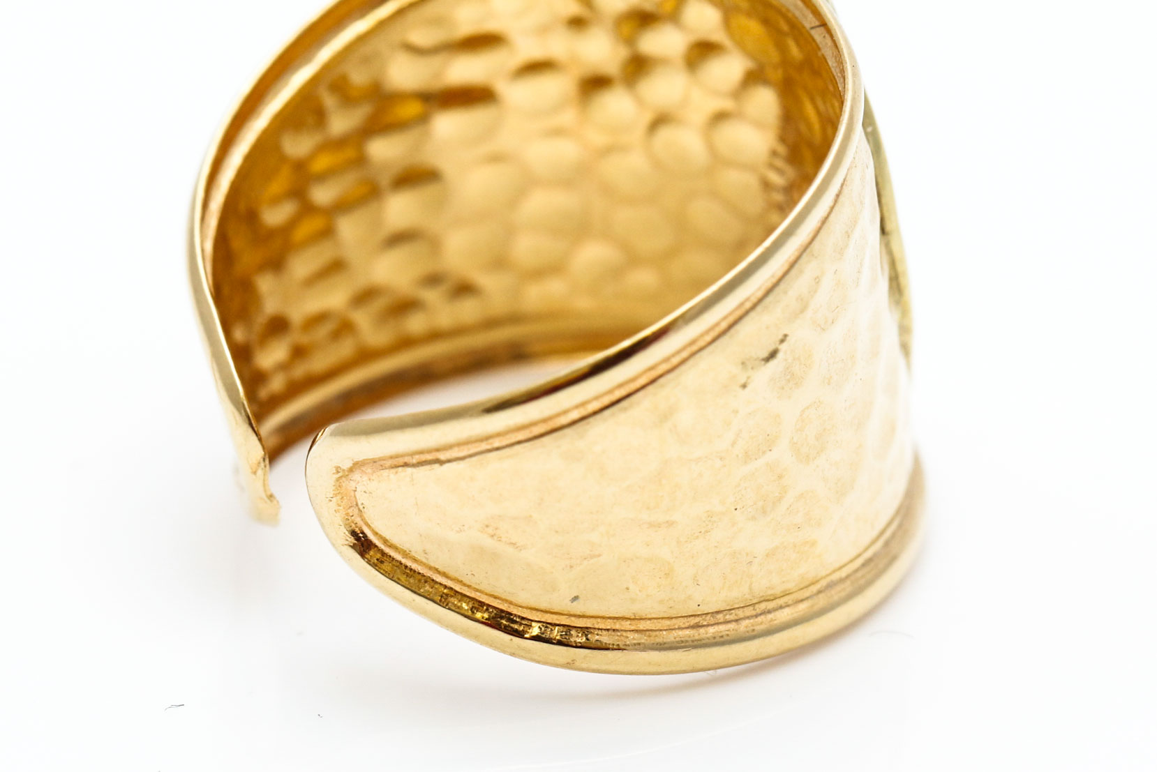 18K Italian Yellow Gold Cameo Cigar Band Ring