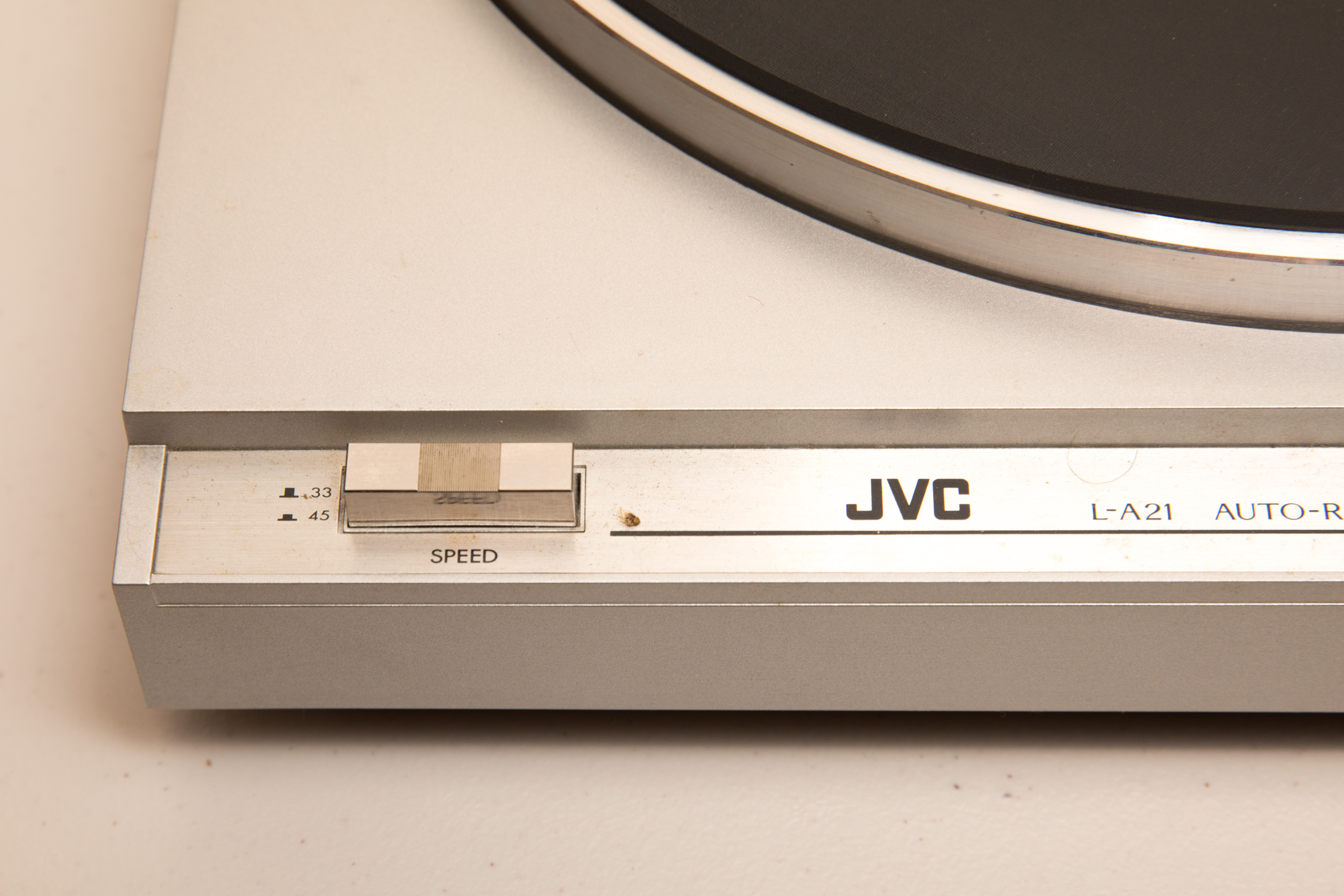 JVC L-A21 Auto-Return Turntable