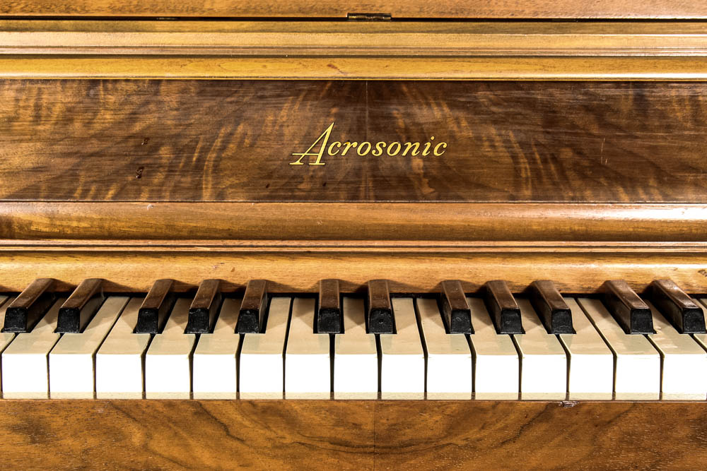 Baldwin Acrosonic Chippendale Style Piano With Bench