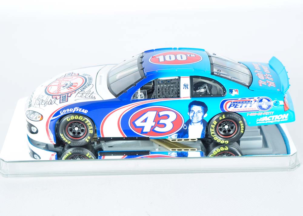 Richard Petty Signed Yankees 100th Anniversary Die Cast Dodge