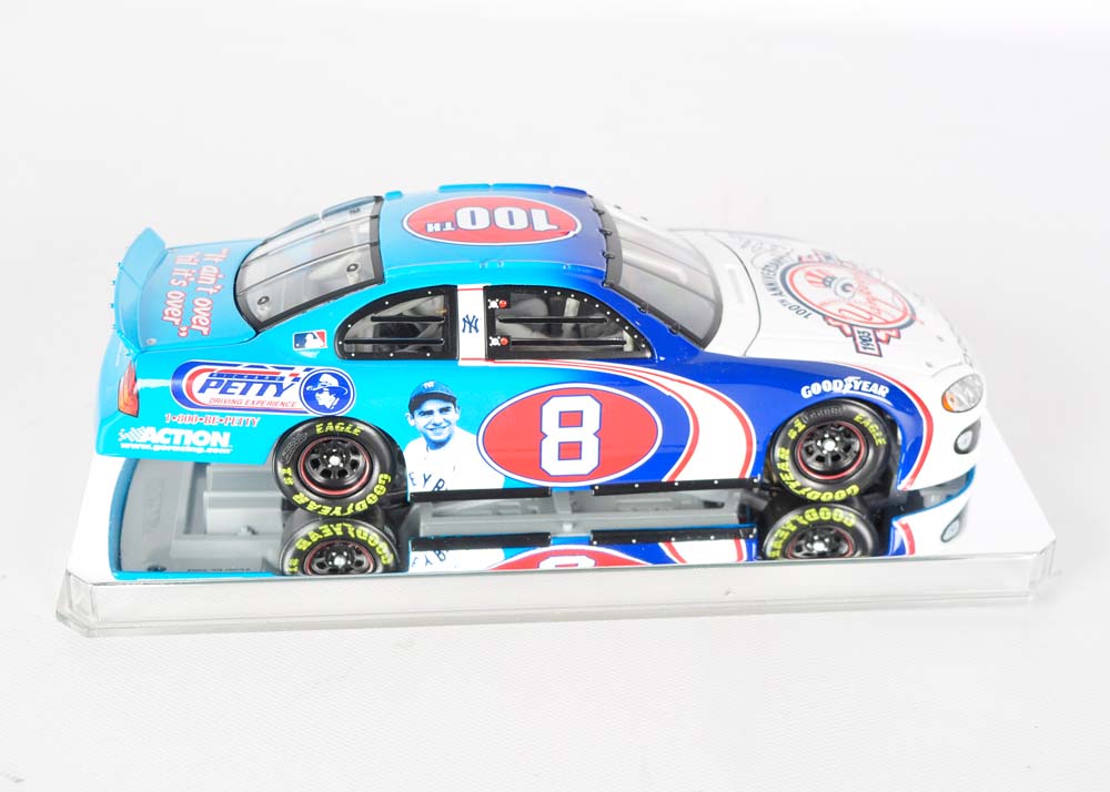 Richard Petty Signed Yankees 100th Anniversary Die Cast Dodge