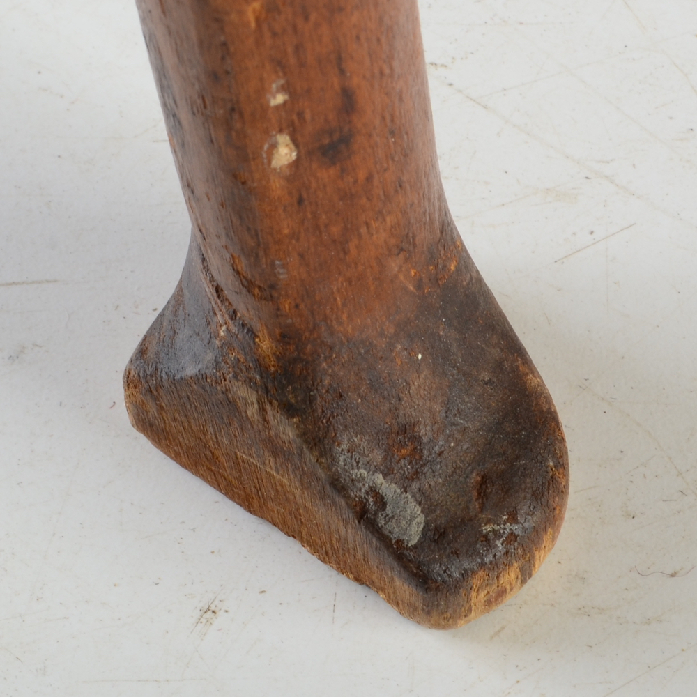 American 18th-Century Maple Queen Anne Tea Table