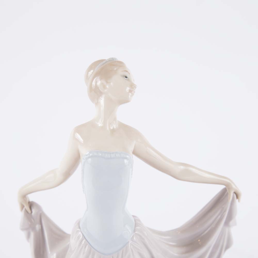 LLadro Figurine "The Dancer"