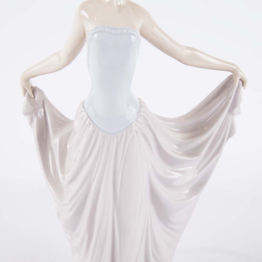 LLadro Figurine "The Dancer"