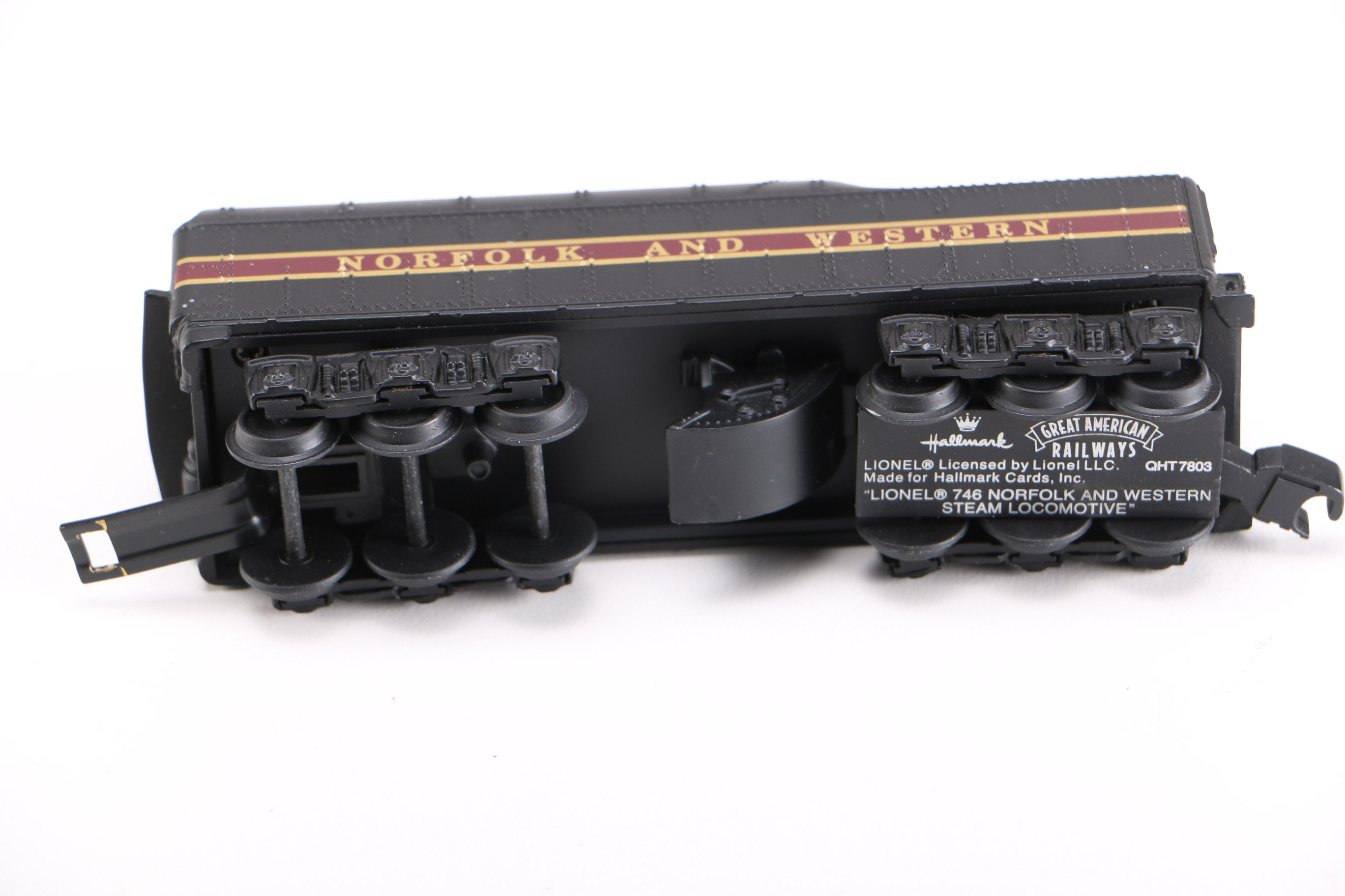 Lionel 746 "Norfolk and Western" Model Train with Box