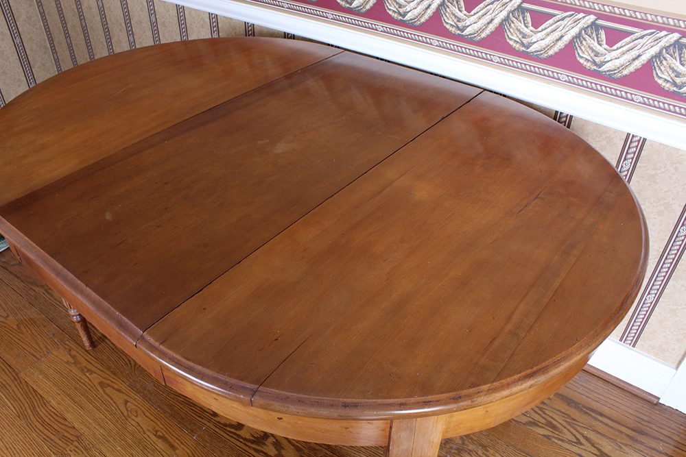 Vintage Maple Dining Room Table with Extensions