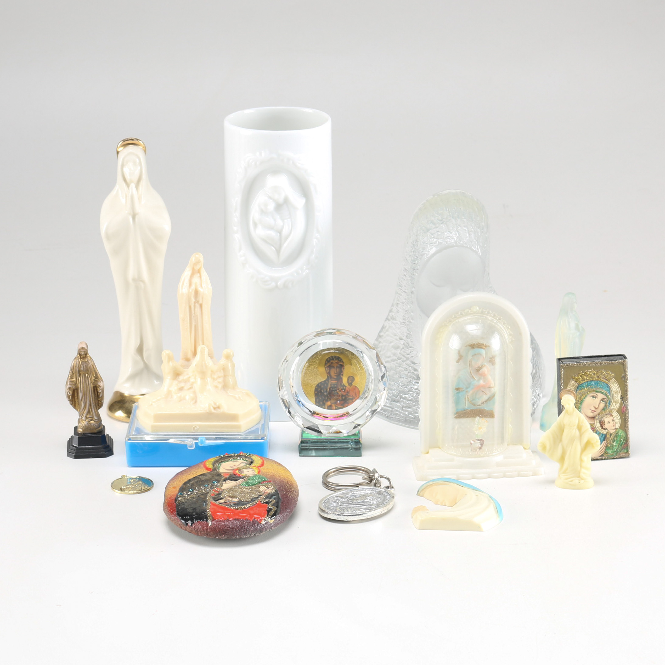 Magnavox 15" LCD HDTV Monitor with Analog Tuner