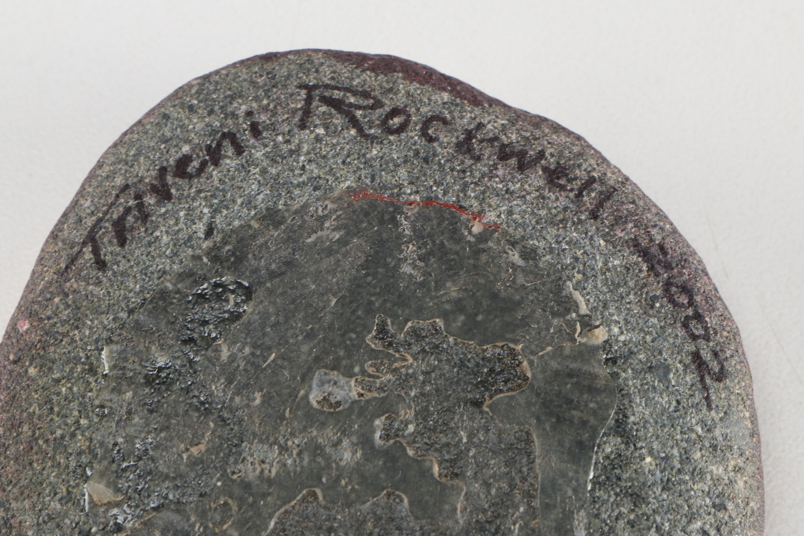 Magnavox 15" LCD HDTV Monitor with Analog Tuner