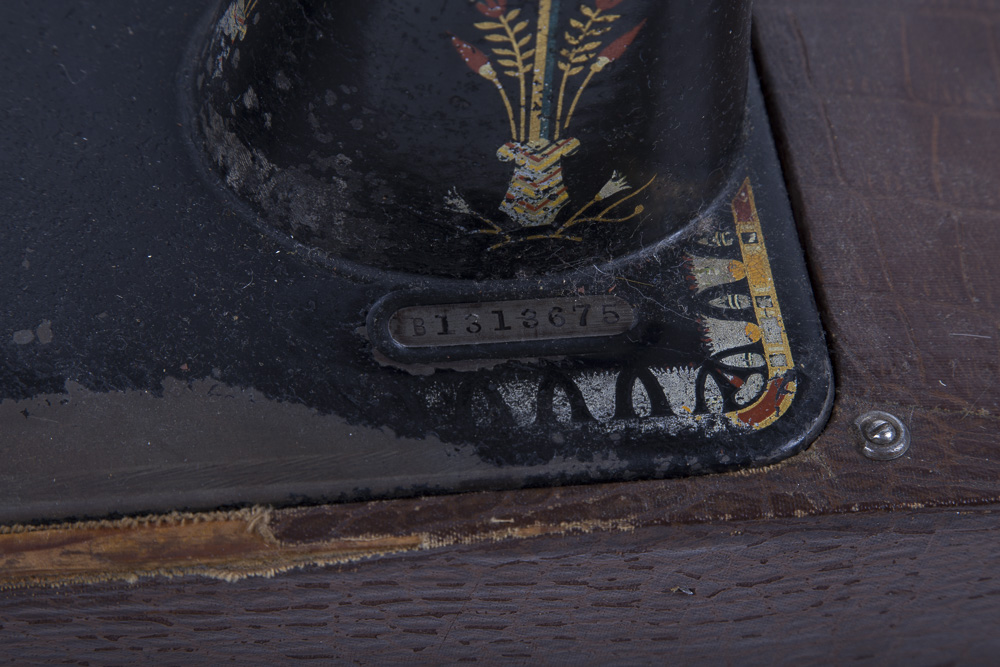 Vintage Singer Sewing Machine