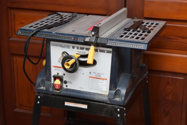 Chicago Electric 10" 13 Amp Industrial Table Saw