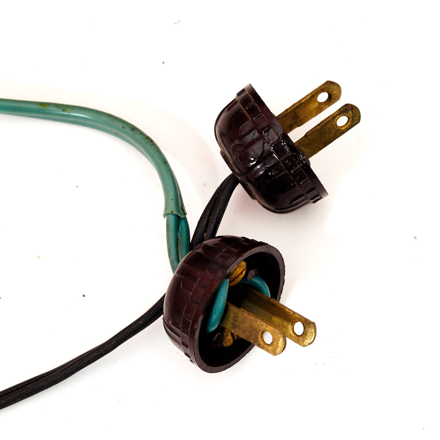 Vintage Hilton Deluxe Sewing Machine with Custom Decoupage Case