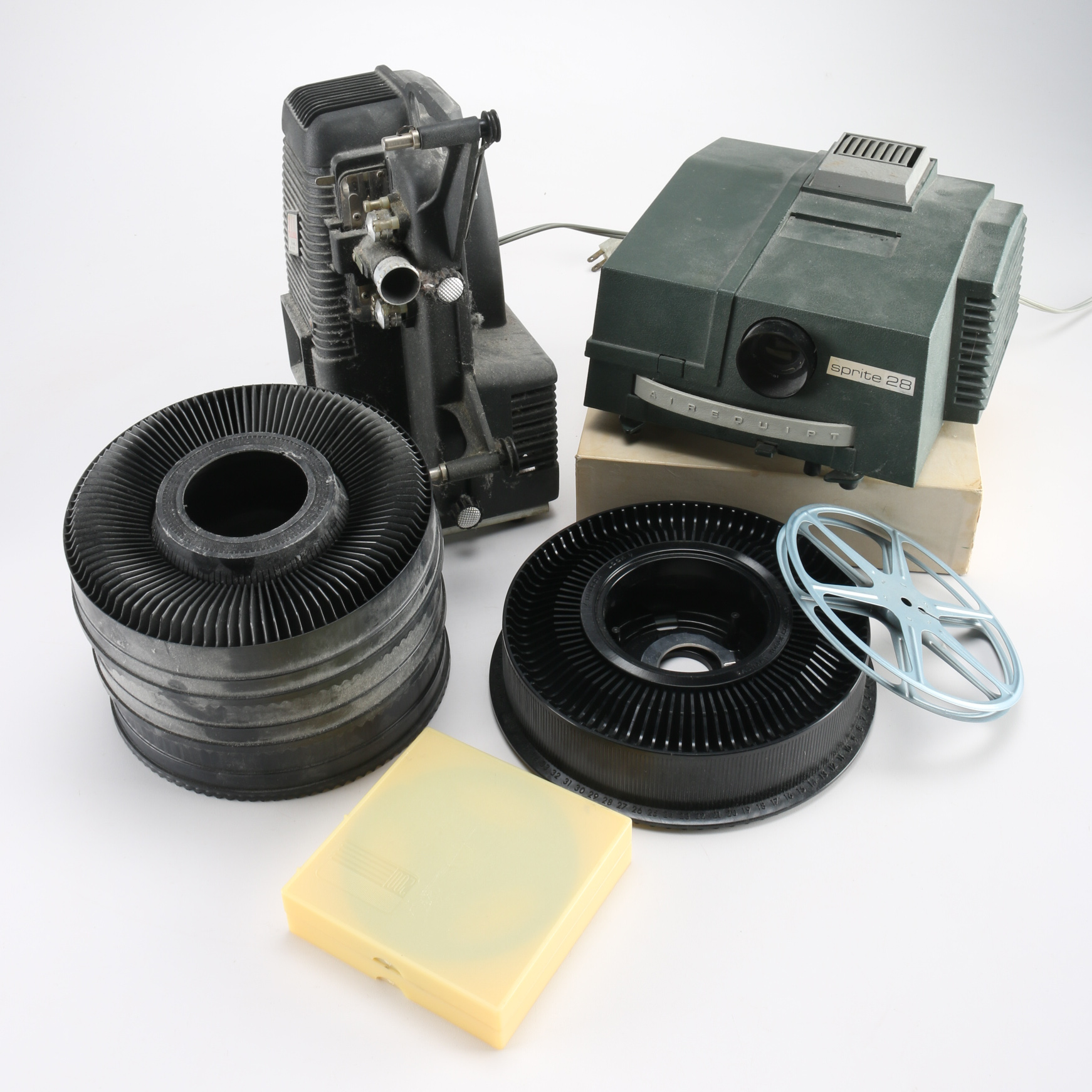 Vintage Mansfield Holiday 8mm Film Projector and an Airequipt Slide Projector